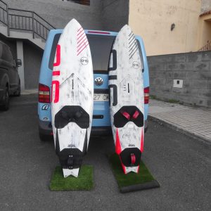 Diseño gráfico para tablas O'S Custom Boards, windsurf Diseño y rotulación O'S Custom Boards